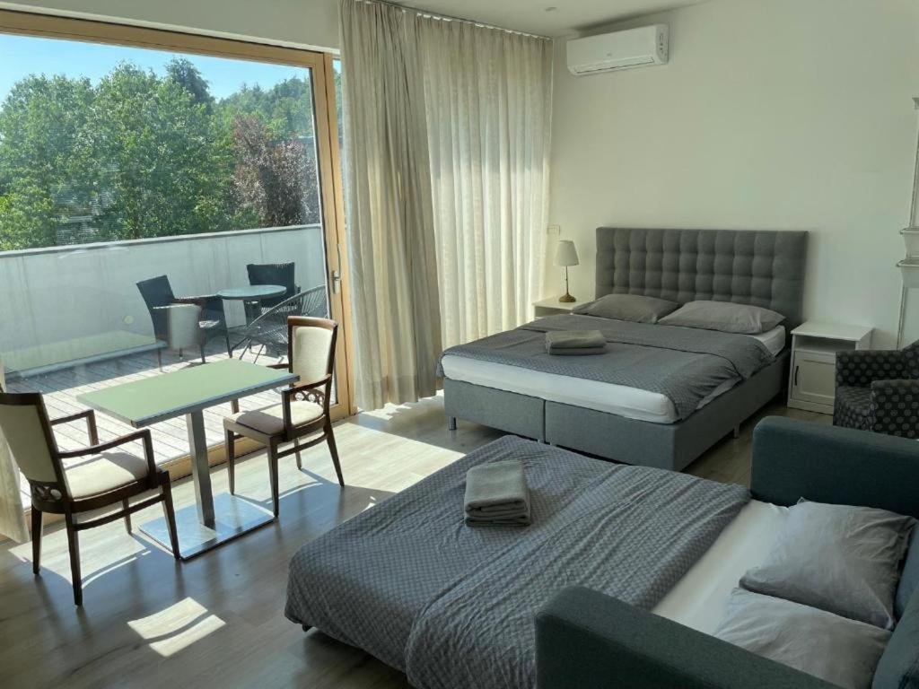R41 - Tivoli Groundfloor Apartment Любляна Экстерьер фото