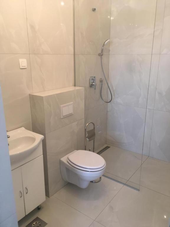 R41 - Tivoli Groundfloor Apartment Любляна Экстерьер фото
